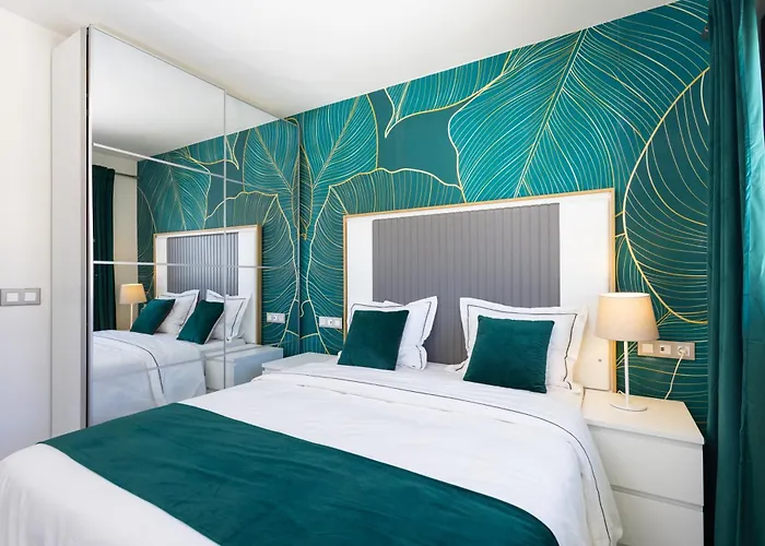 Sublime Sea View Frontline In Vistas Los Cristianos (Tenerife)